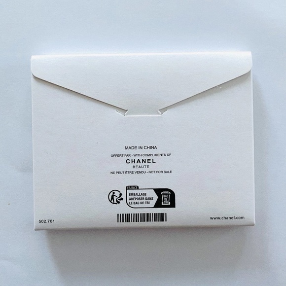 New Authentic Chanel GWP Gold Tone Metal Hair Bobby Pins (set of 3) main image 5